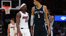 杨瀚森NBA教练：战术革新引领球队焕新面貌，成绩飙升揭秘